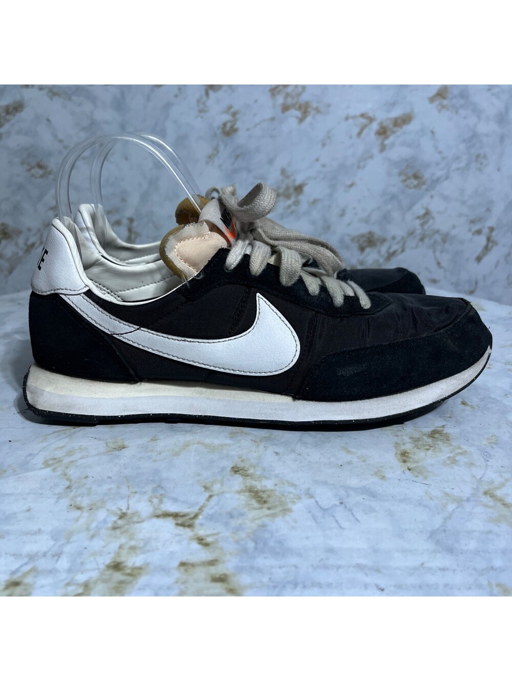 Nike Waffle Trainer 2 Women's Size 8.5 Shoes Black White Athletic Low Sneakers